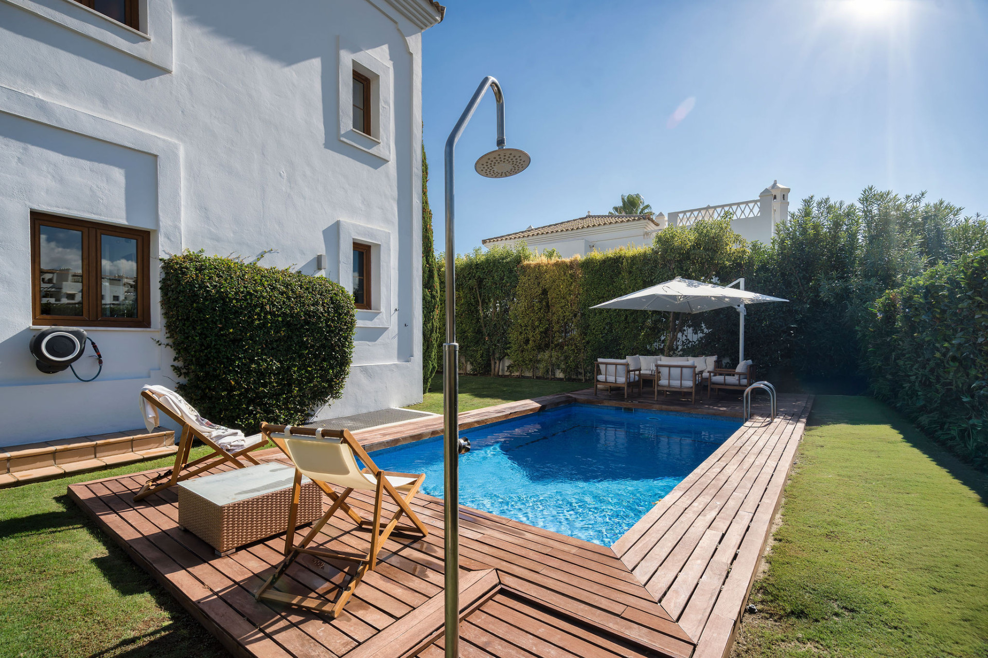 Renovated 4-Bedroom Villa with Sea Views, Private Pool and Mediterranean Garden in Estepona · Photo 23
