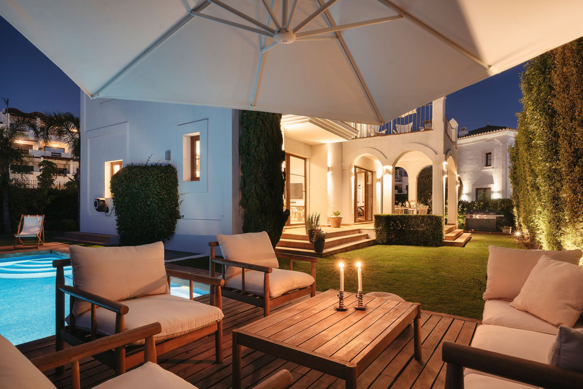 Renovated 4-Bedroom Villa with Sea Views, Private Pool and Mediterranean Garden in Estepona · Photo 26