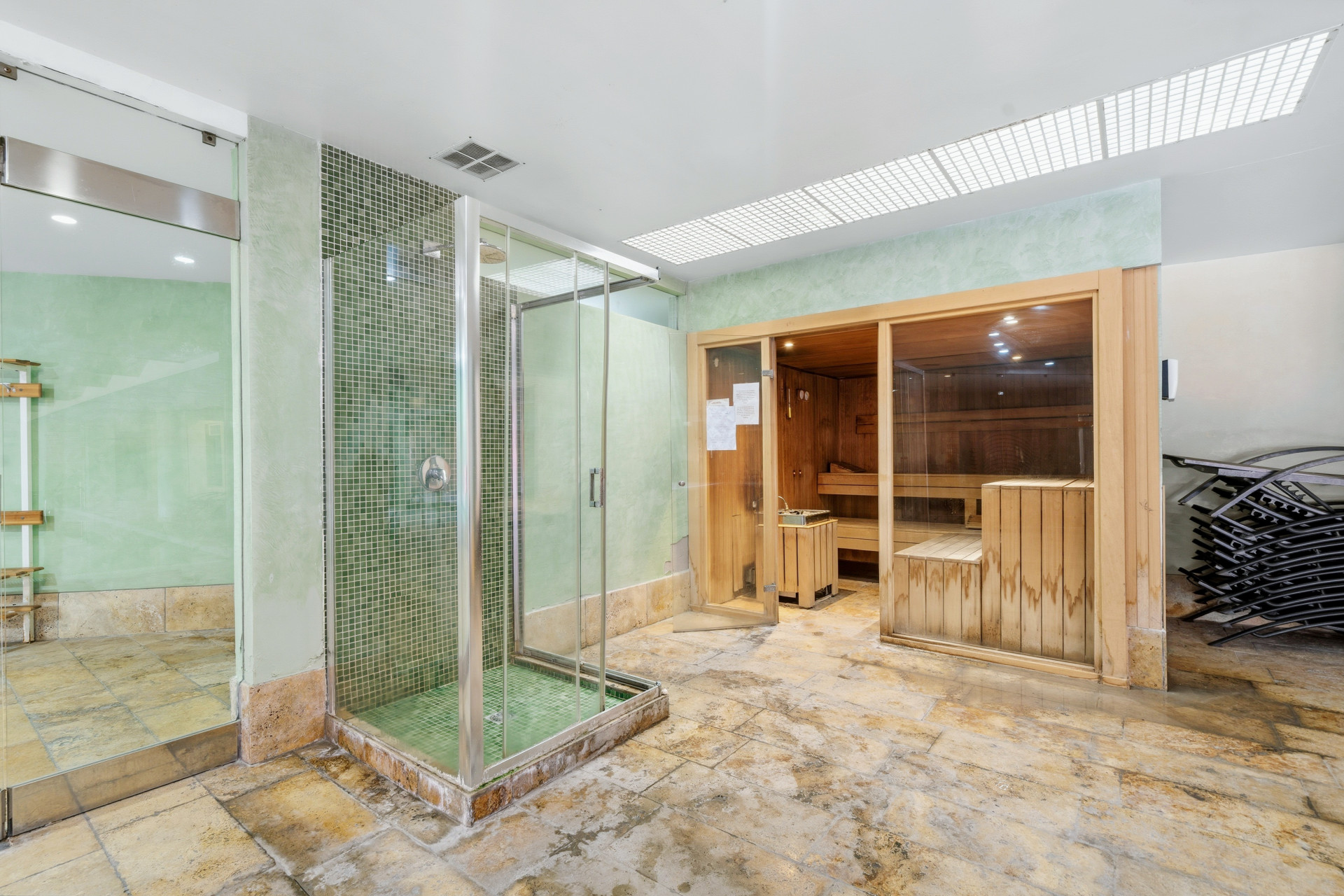Sea View Luxury Penthouse - Newly Renovated on the Beach Side New Golden Mile · Photo 23