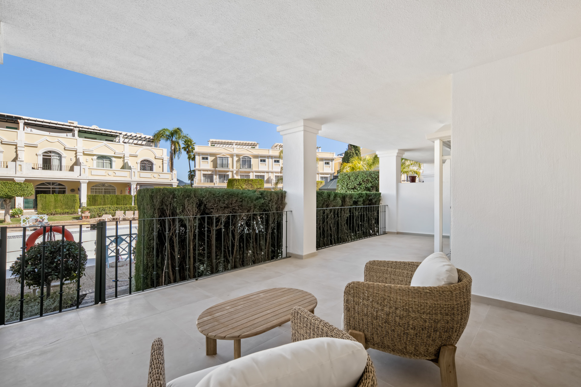 Fully Renovated Three-Bedroom Apartment in the Heart of Nueva Andalucía, Aloha. · Photo 20