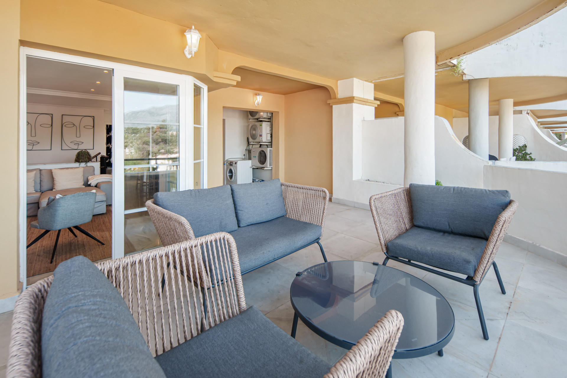 Charming Two-Bedroom Duplex near Puerto Banús – Terrace, Sea Views & Rental License · Photo 24