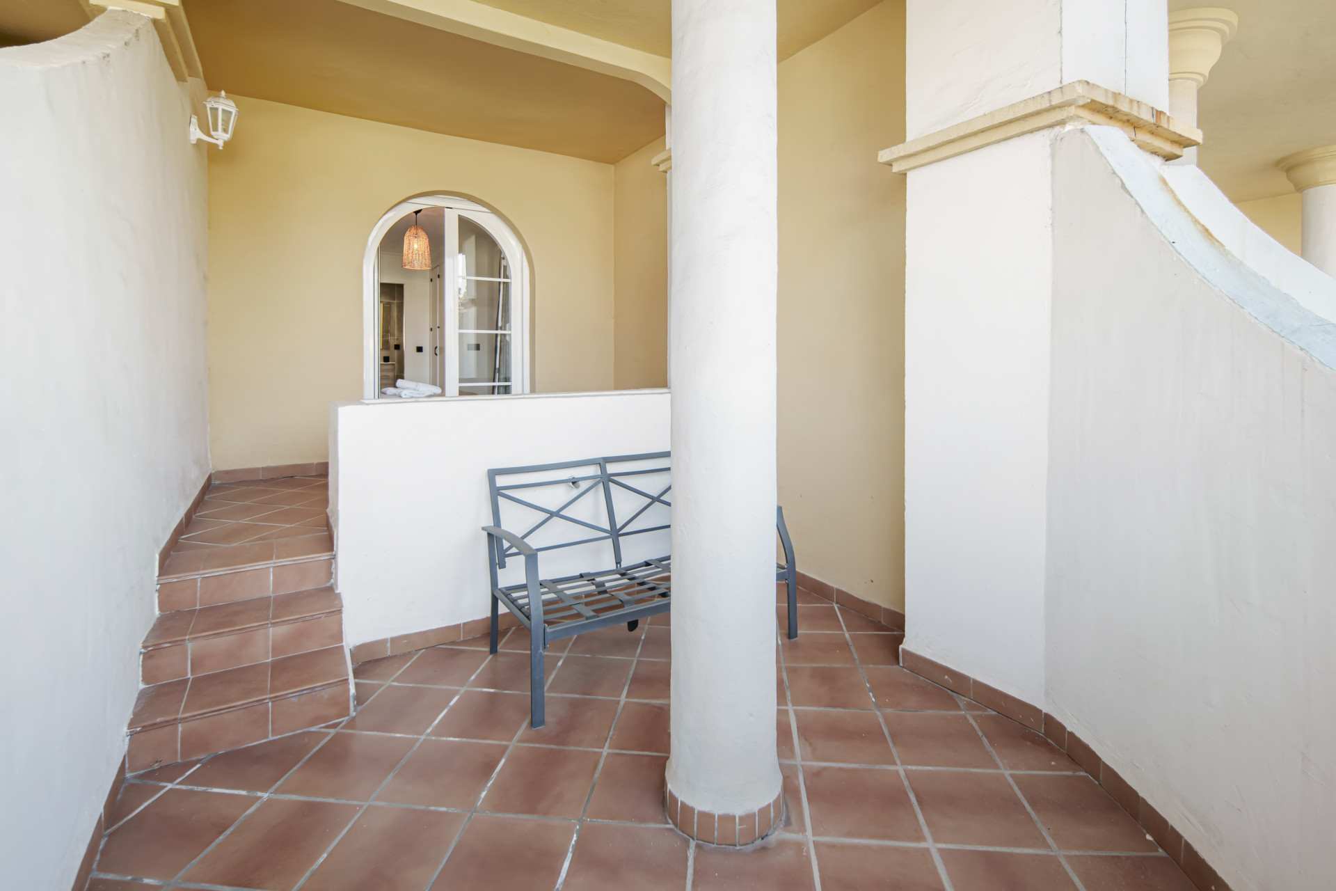 Charming Two-Bedroom Duplex near Puerto Banús – Terrace, Sea Views & Rental License · Photo 20