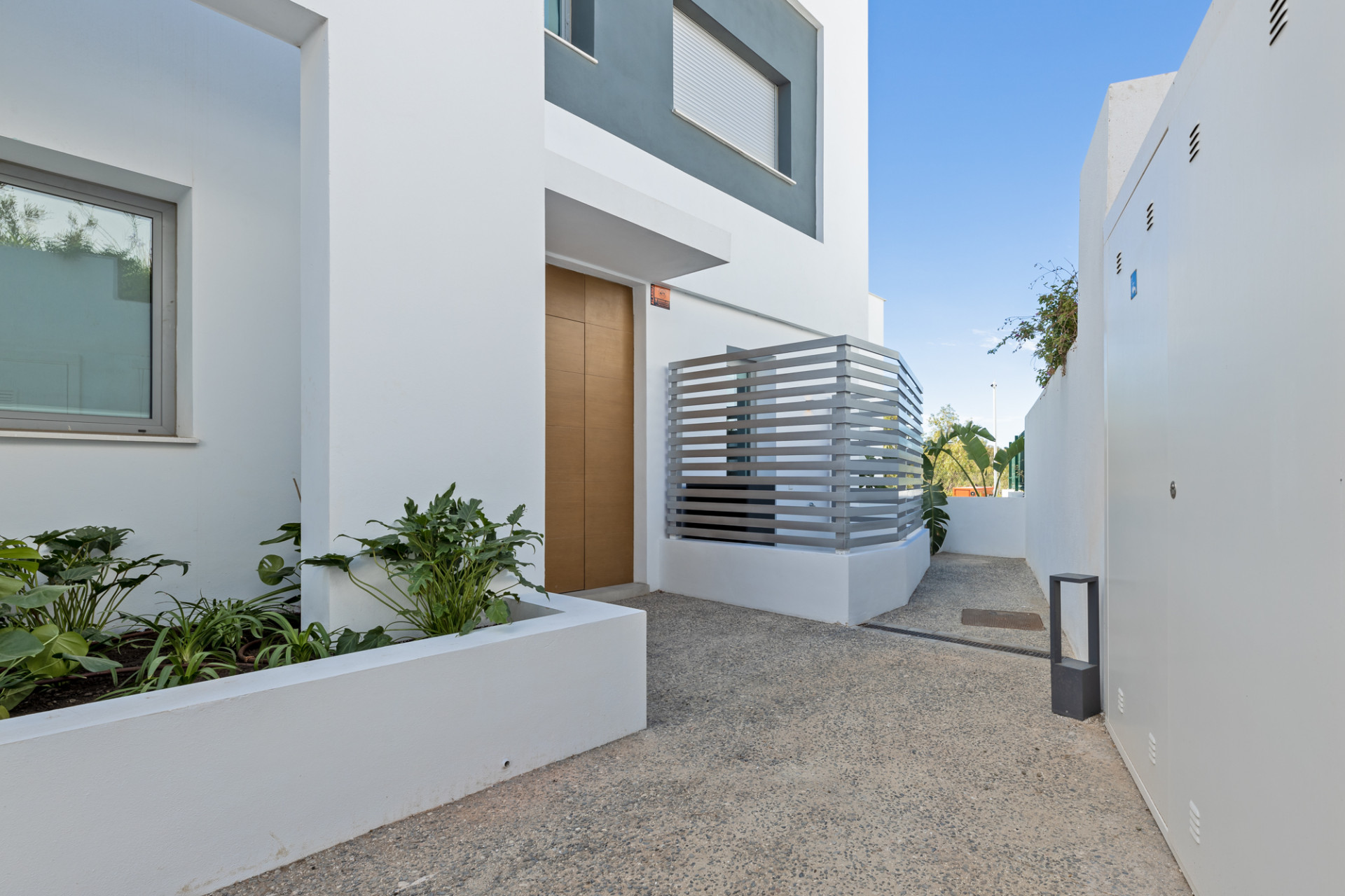 Luxury Corner Villa in Treetops, San Pedro de Alcántara – Private Garden, Jacuzzi & Panoramic Valley Views · Photo 28