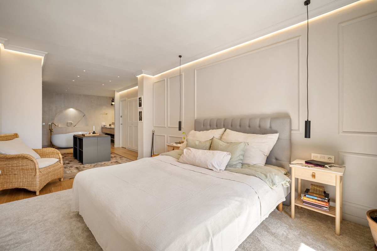 4 Bedrooms - Sea Views - Blend of Andalusian Heritage and Nordic Sophistication on the Golden Mile · Photo 33