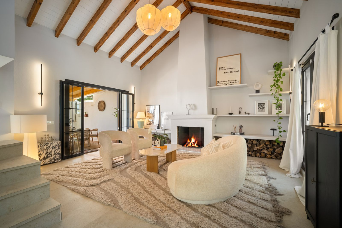4 Bedrooms - Sea Views - Blend of Andalusian Heritage and Nordic Sophistication on the Golden Mile · Photo 8