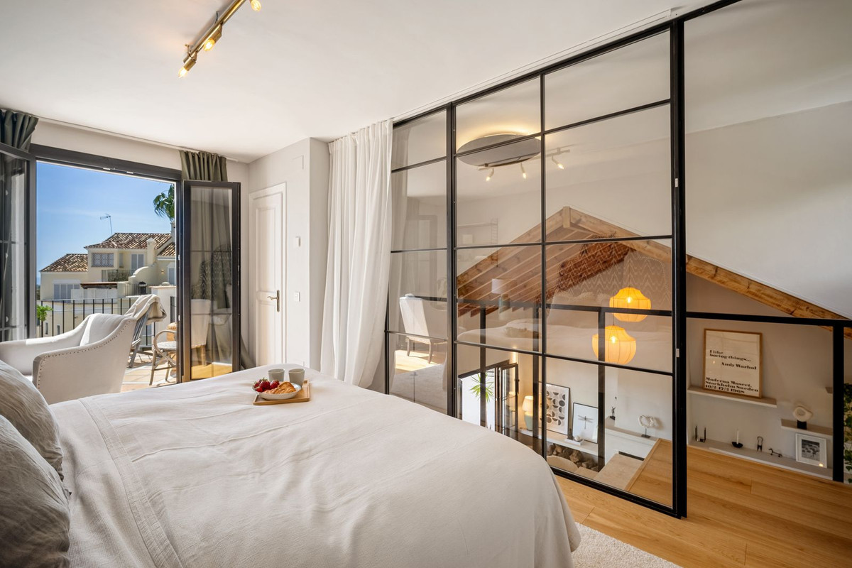4 Bedrooms - Sea Views - Blend of Andalusian Heritage and Nordic Sophistication on the Golden Mile · Photo 21