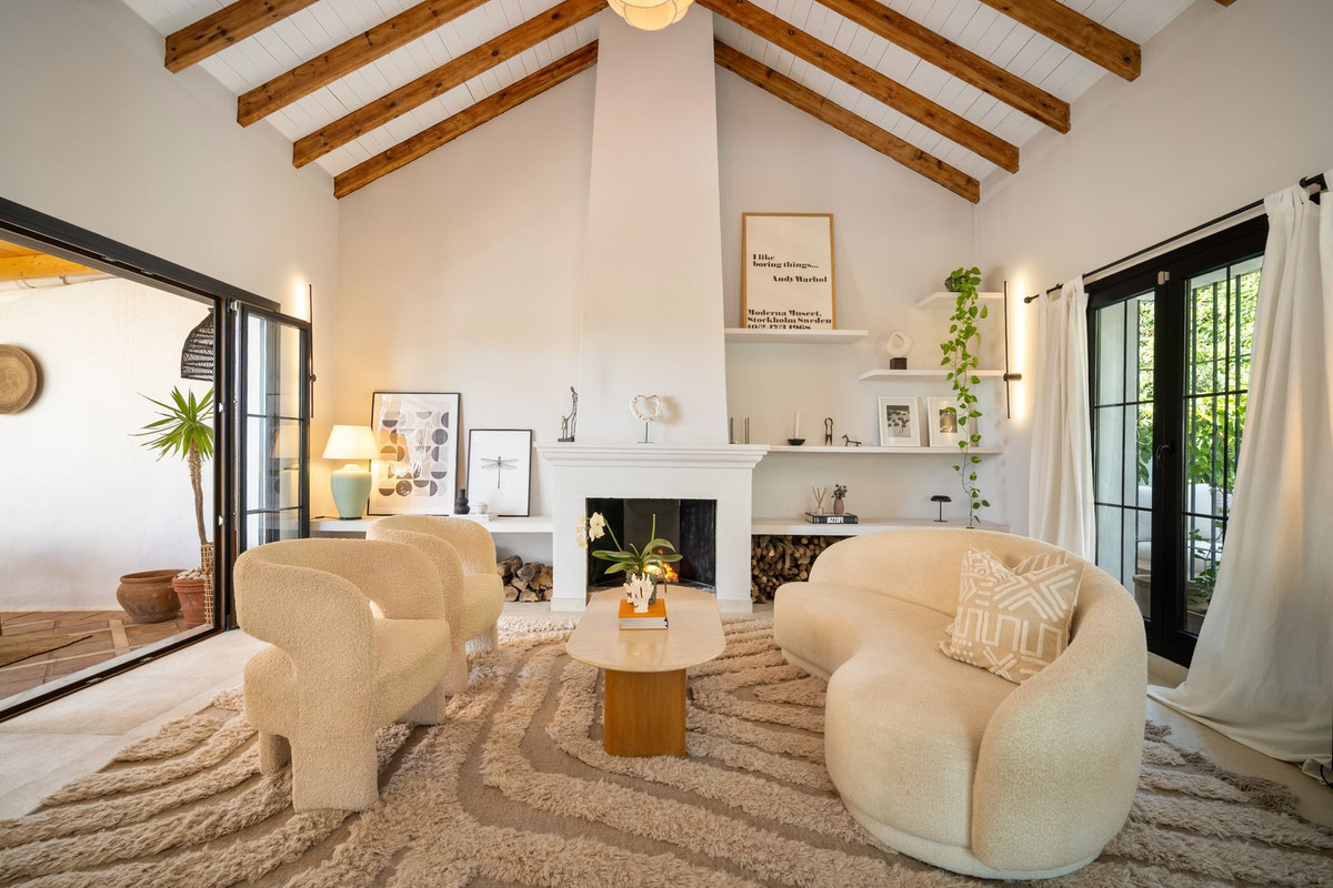 4 Bedrooms - Sea Views - Blend of Andalusian Heritage and Nordic Sophistication on the Golden Mile · Photo 9