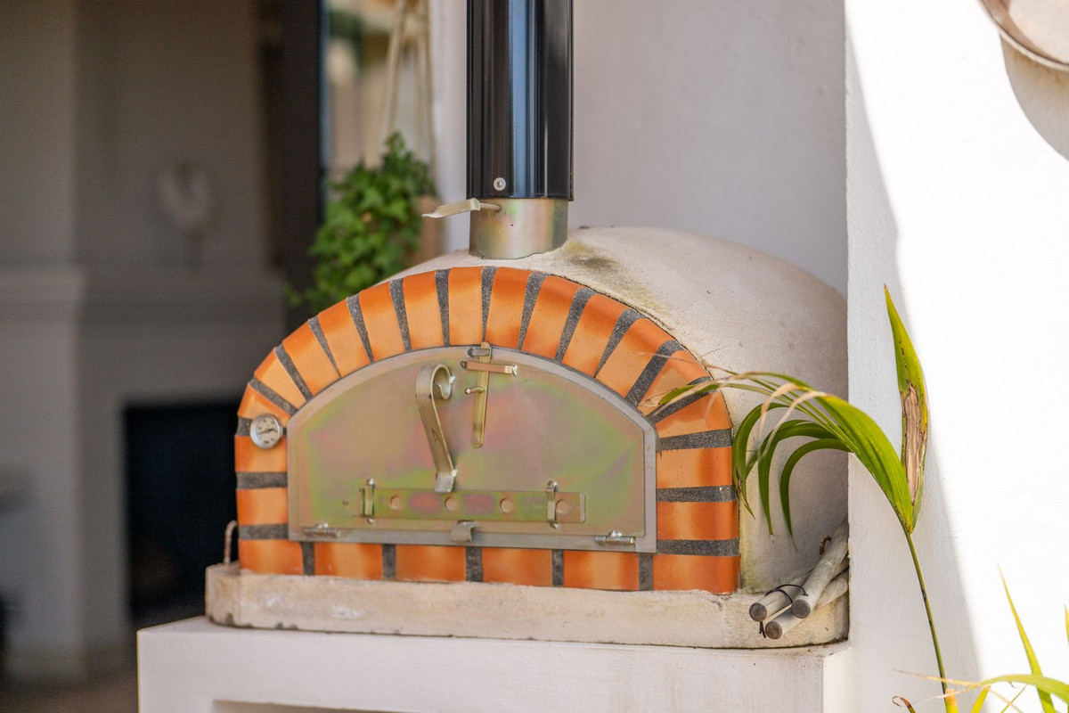4 Bedrooms - Sea Views - Blend of Andalusian Heritage and Nordic Sophistication on the Golden Mile · Photo 19