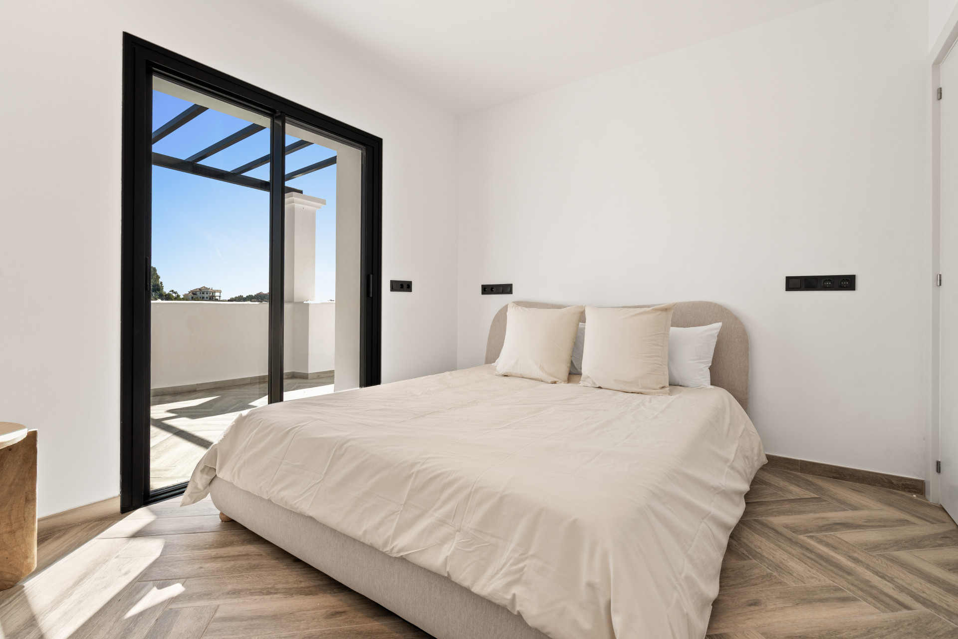 fully renovated penthouse in Los Arcos de La Quinta · Photo 17