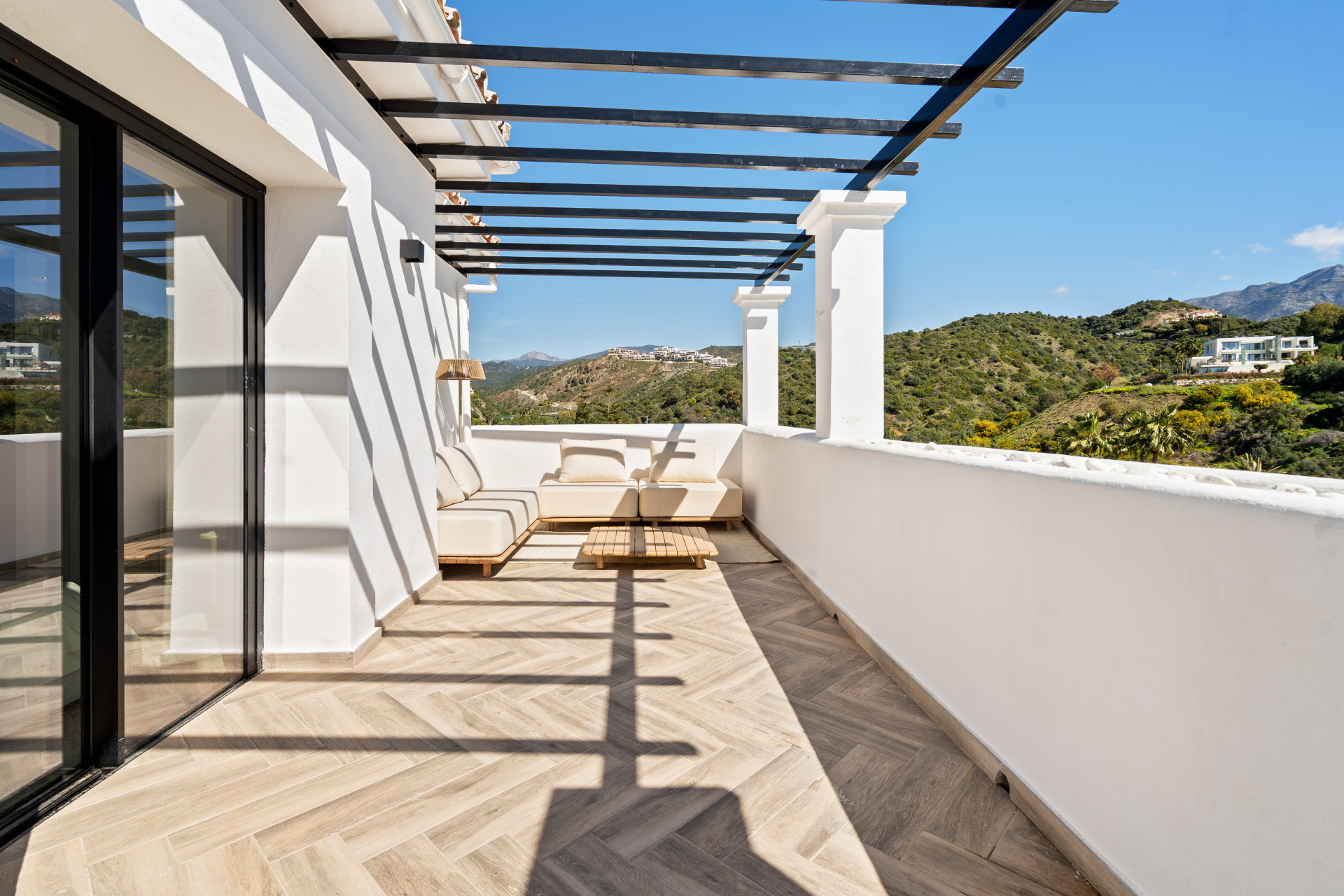 fully renovated penthouse in Los Arcos de La Quinta · Photo 8