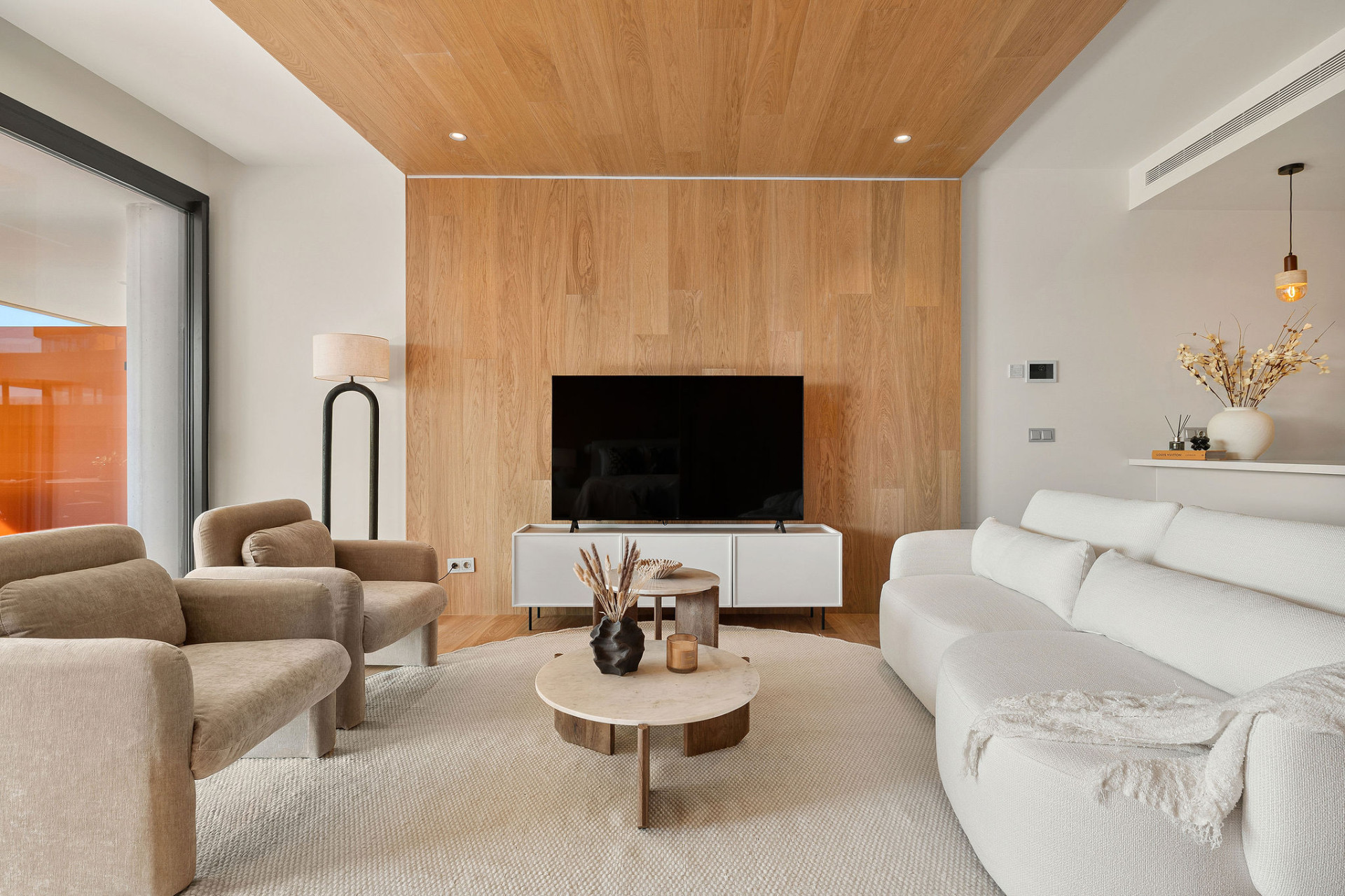 Experience refined coastal living in this brand-new luxury apartment set within the prestigious Higuerón Resort. · Photo 8