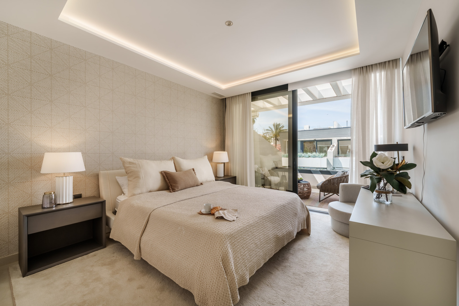 Exclusive contemporary beachside semi-detached villa · Photo 17
