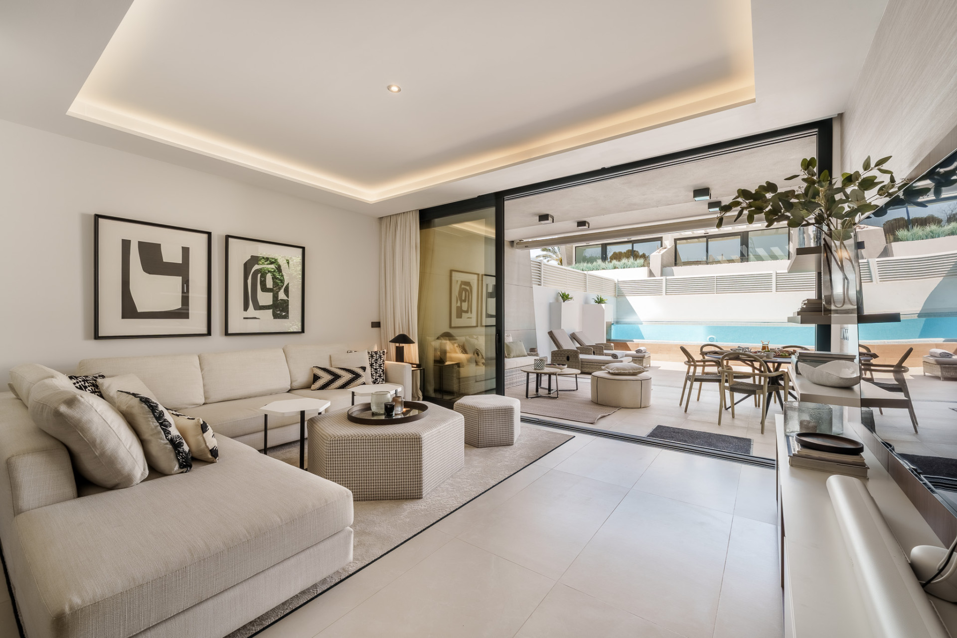 Exclusive contemporary beachside semi-detached villa · Photo 10