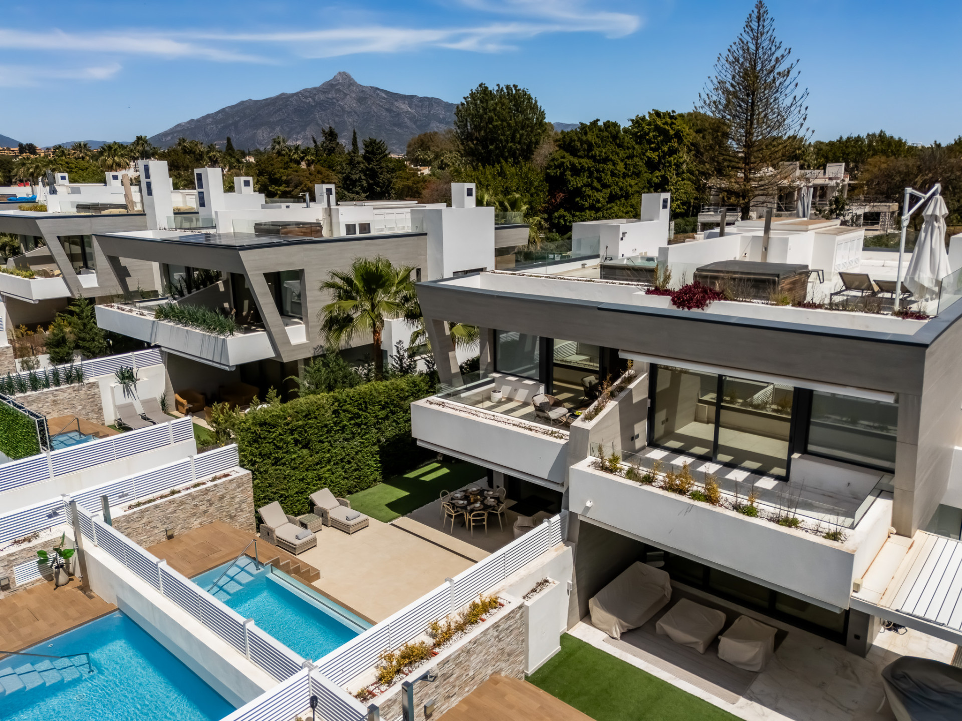 Exclusive contemporary beachside semi-detached villa · Photo 28