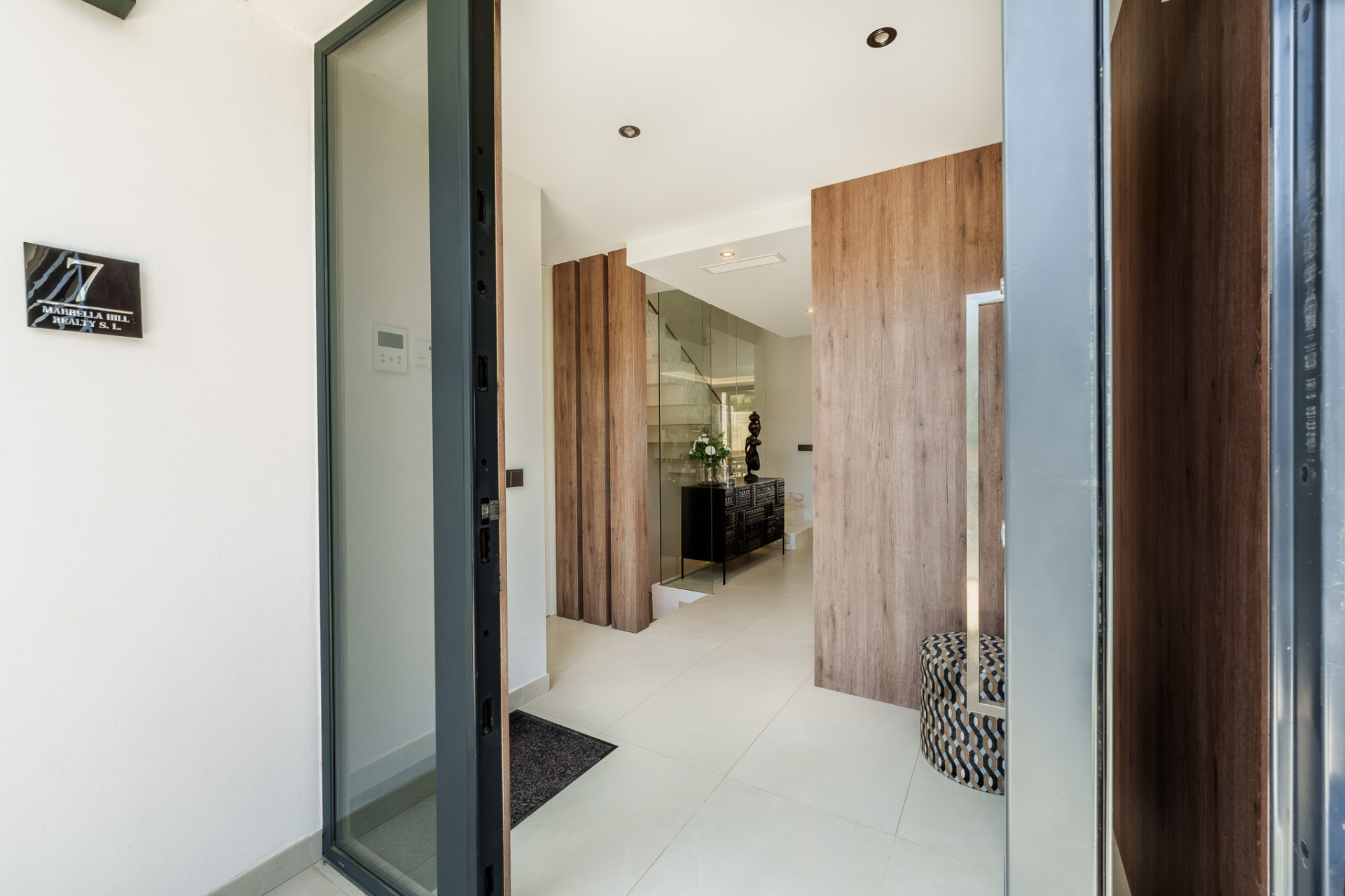 Exclusive contemporary beachside semi-detached villa · Photo 30
