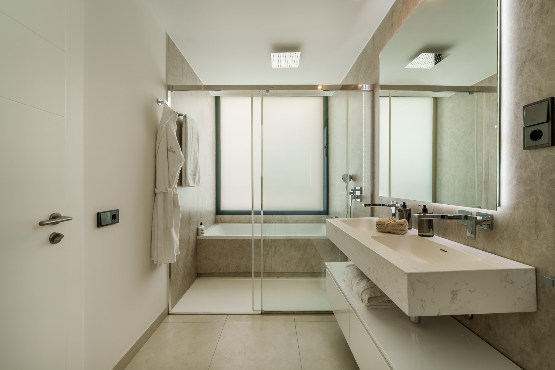 Exclusive contemporary beachside semi-detached villa · Photo 22