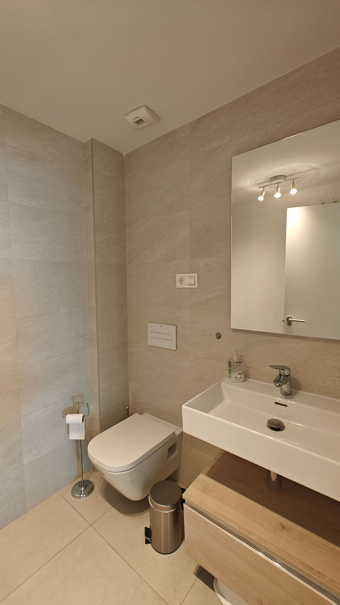Rare 4-Bedroom Apartment with Stunning Sea Views & 43 m² Terrace · Photo 16