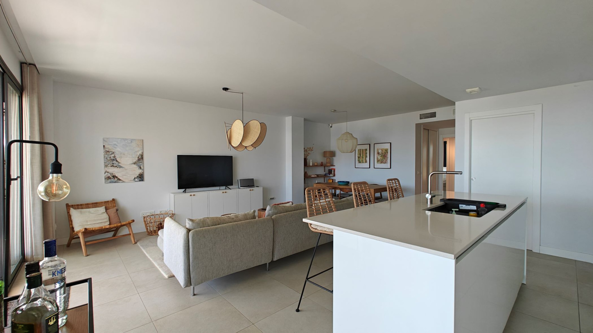 Rare 4-Bedroom Apartment with Stunning Sea Views & 43 m² Terrace · Photo 9