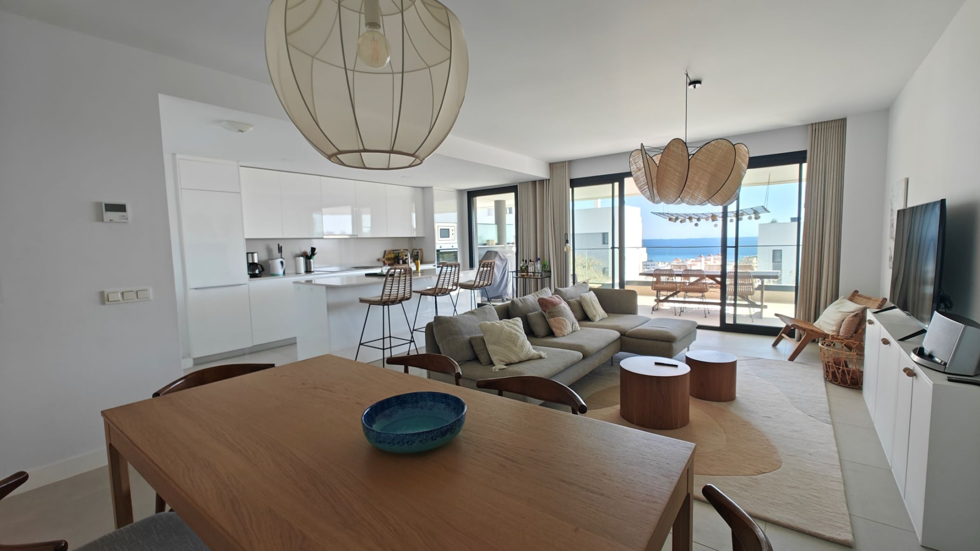 Rare 4-Bedroom Apartment with Stunning Sea Views & 43 m² Terrace · Photo 8