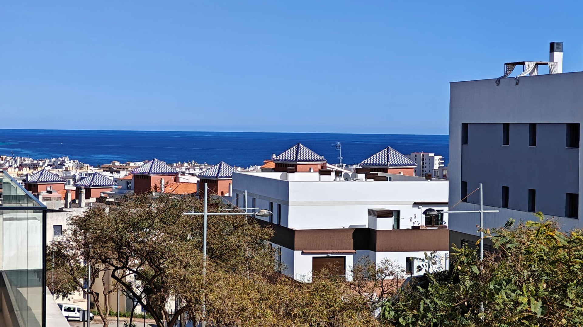 Rare 4-Bedroom Apartment with Stunning Sea Views & 43 m² Terrace · Photo 25