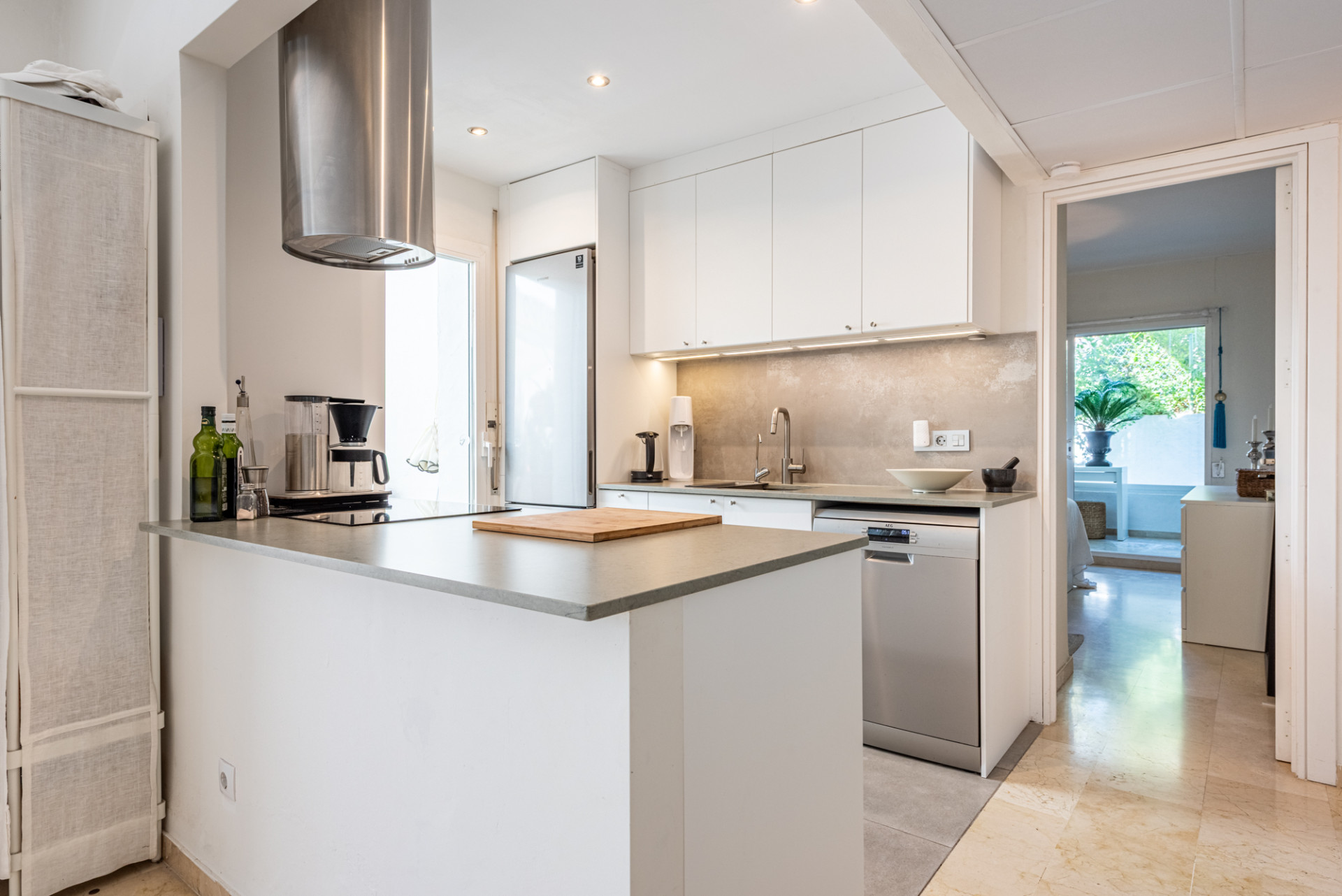 Beautiful two bedroom ground floor apartment, located in the sought-after Birdie Club community in Río Real, Marbella · Photo 12