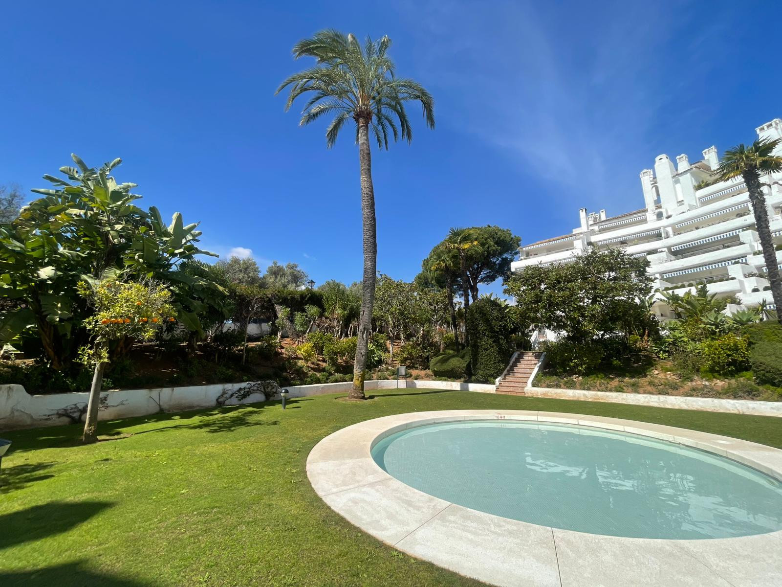 Beautiful two bedroom ground floor apartment, located in the sought-after Birdie Club community in Río Real, Marbella · Photo 14