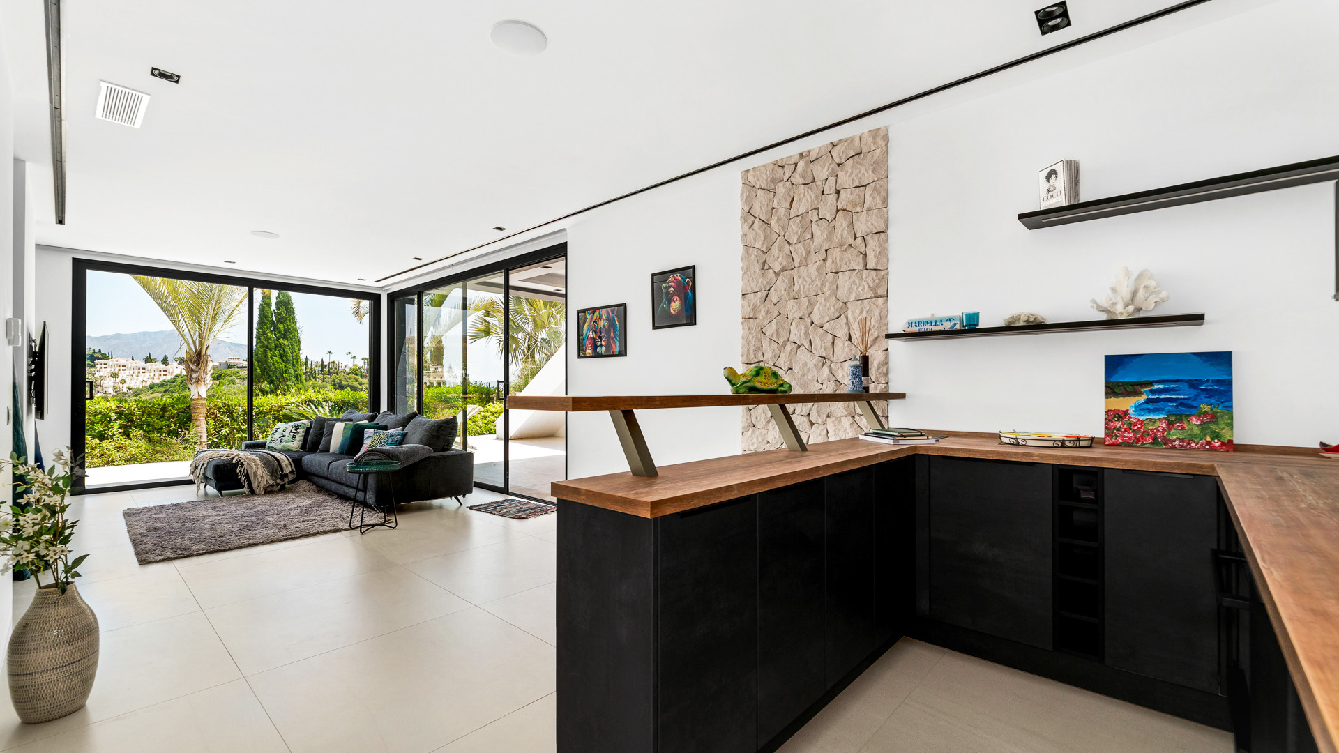 Spectacular New Villa with Sea and Golf Views · Photo 32