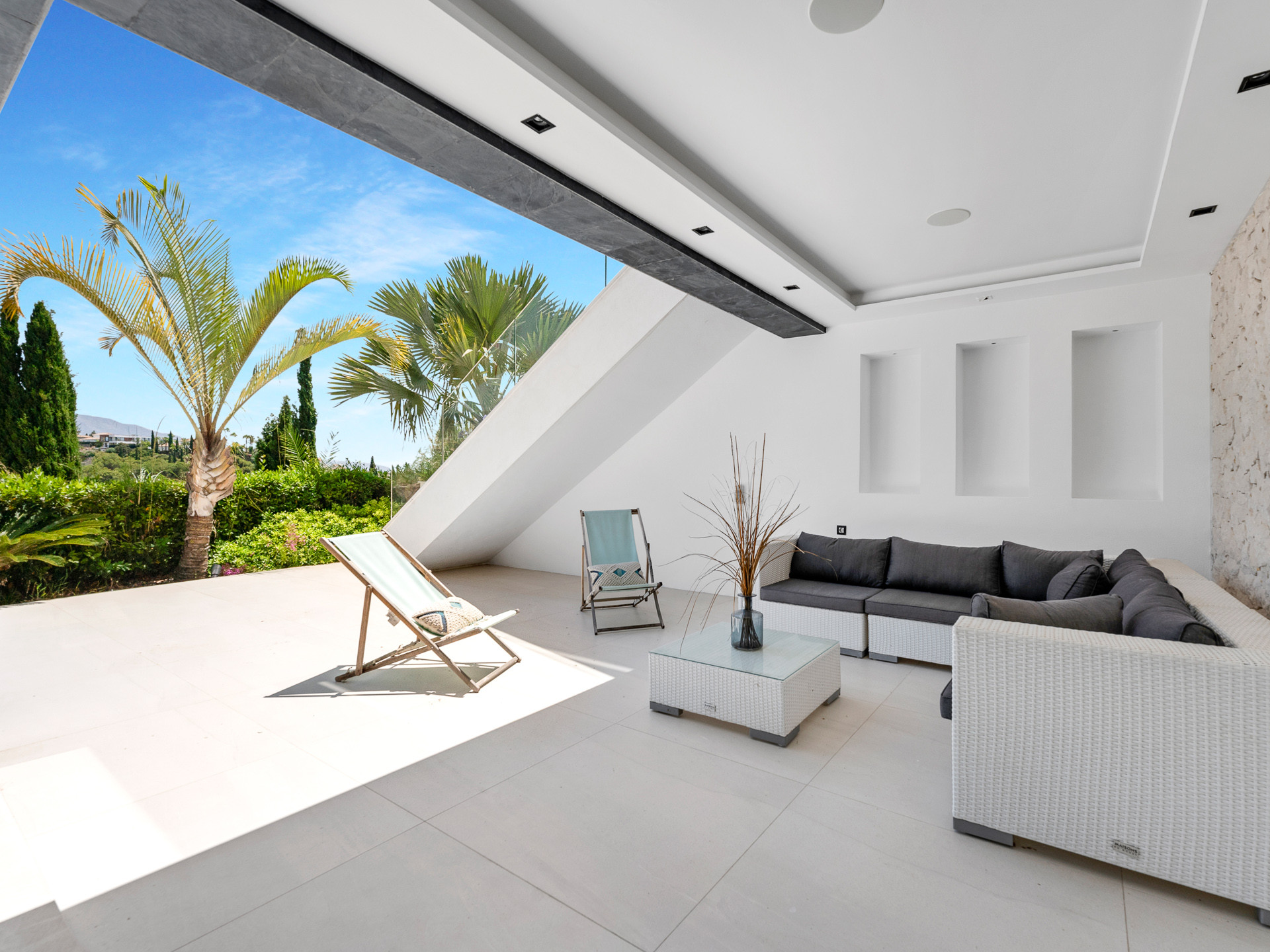 Spectacular New Villa with Sea and Golf Views · Photo 33