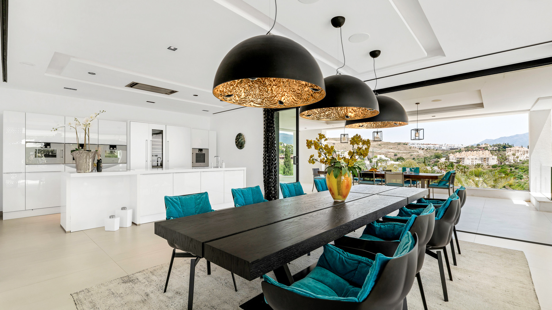 Spectacular New Villa with Sea and Golf Views · Photo 11