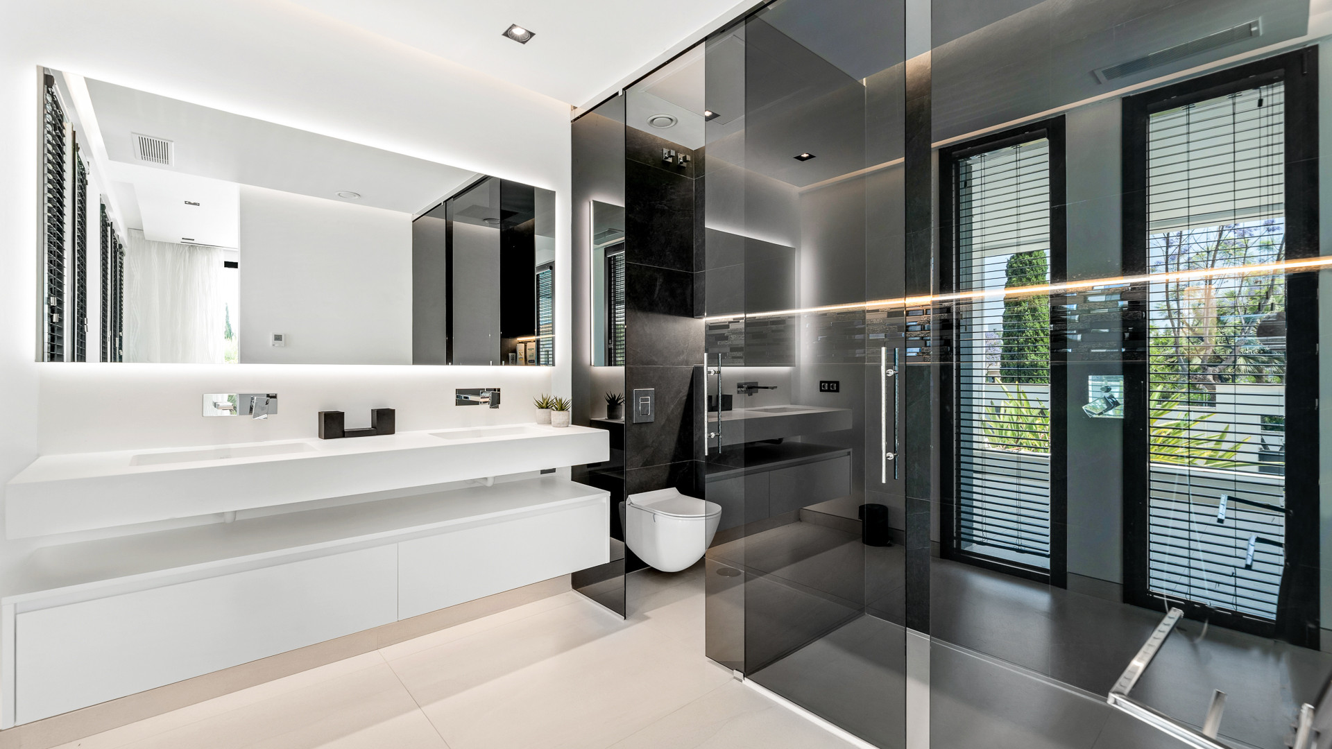 Spectacular New Villa with Sea and Golf Views · Photo 26