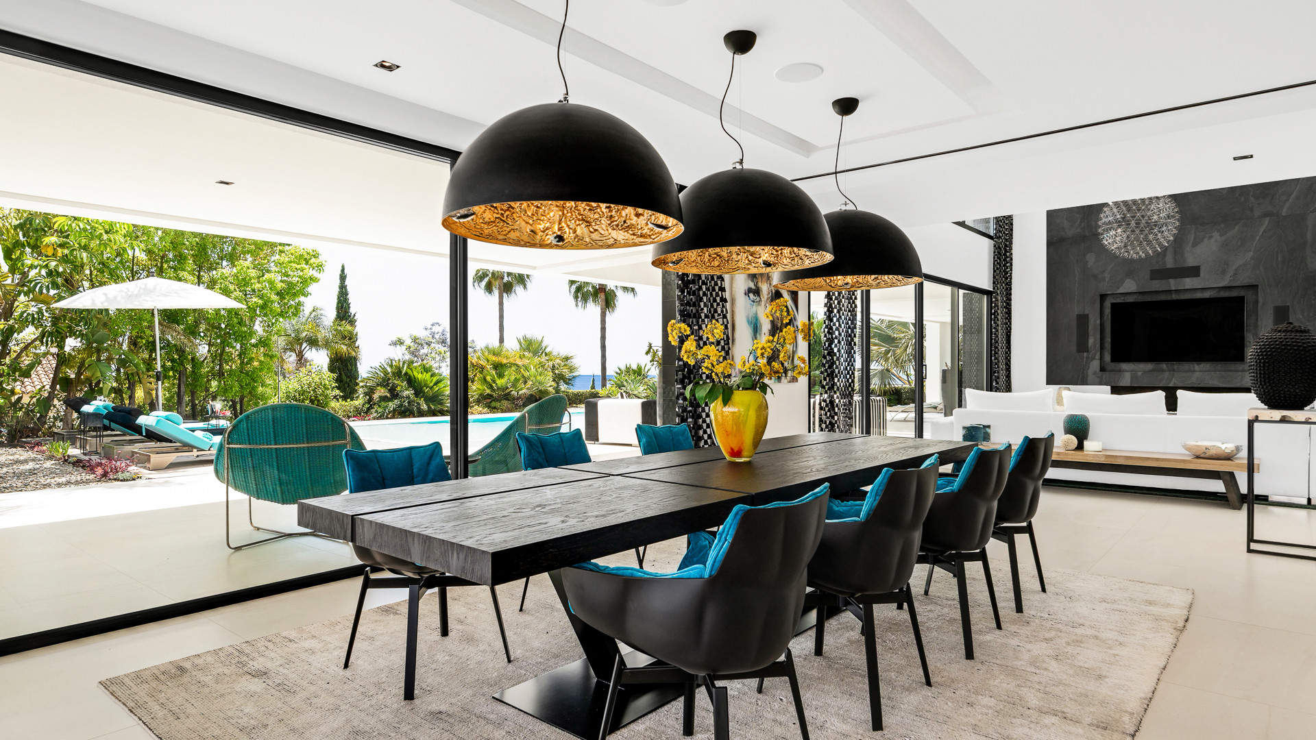 Spectacular New Villa with Sea and Golf Views · Photo 9