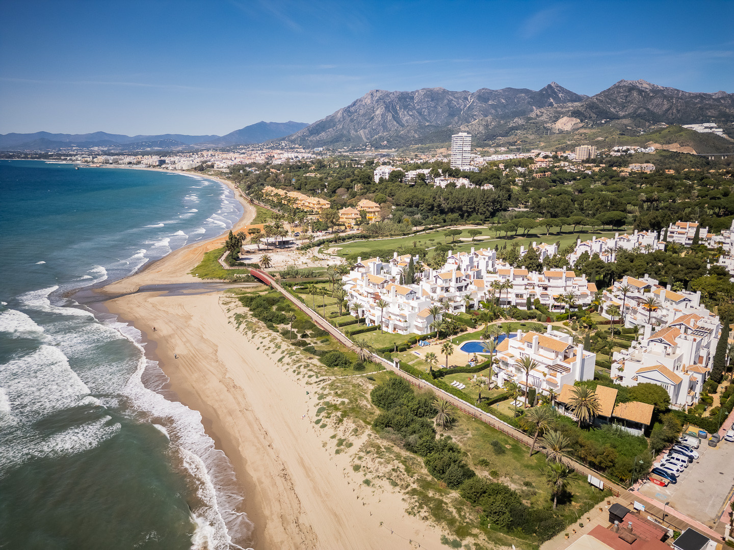 Luxury Beachfront Apartment, Los Monteros Palm Beach · Photo 32