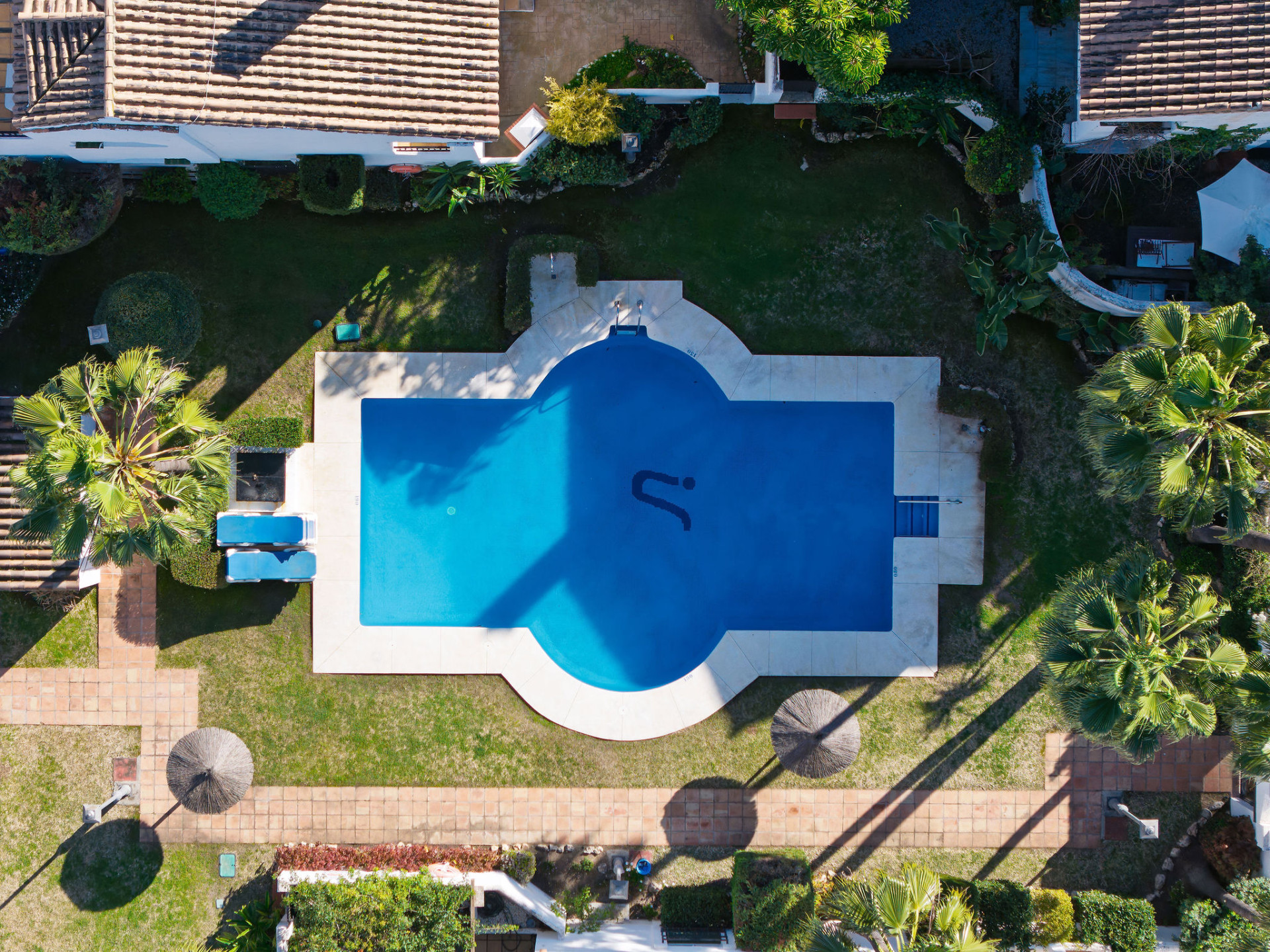 Welcome to this exceptional townhouse where contemporary luxury meets comfort and effortless lifestyle! · Photo 33