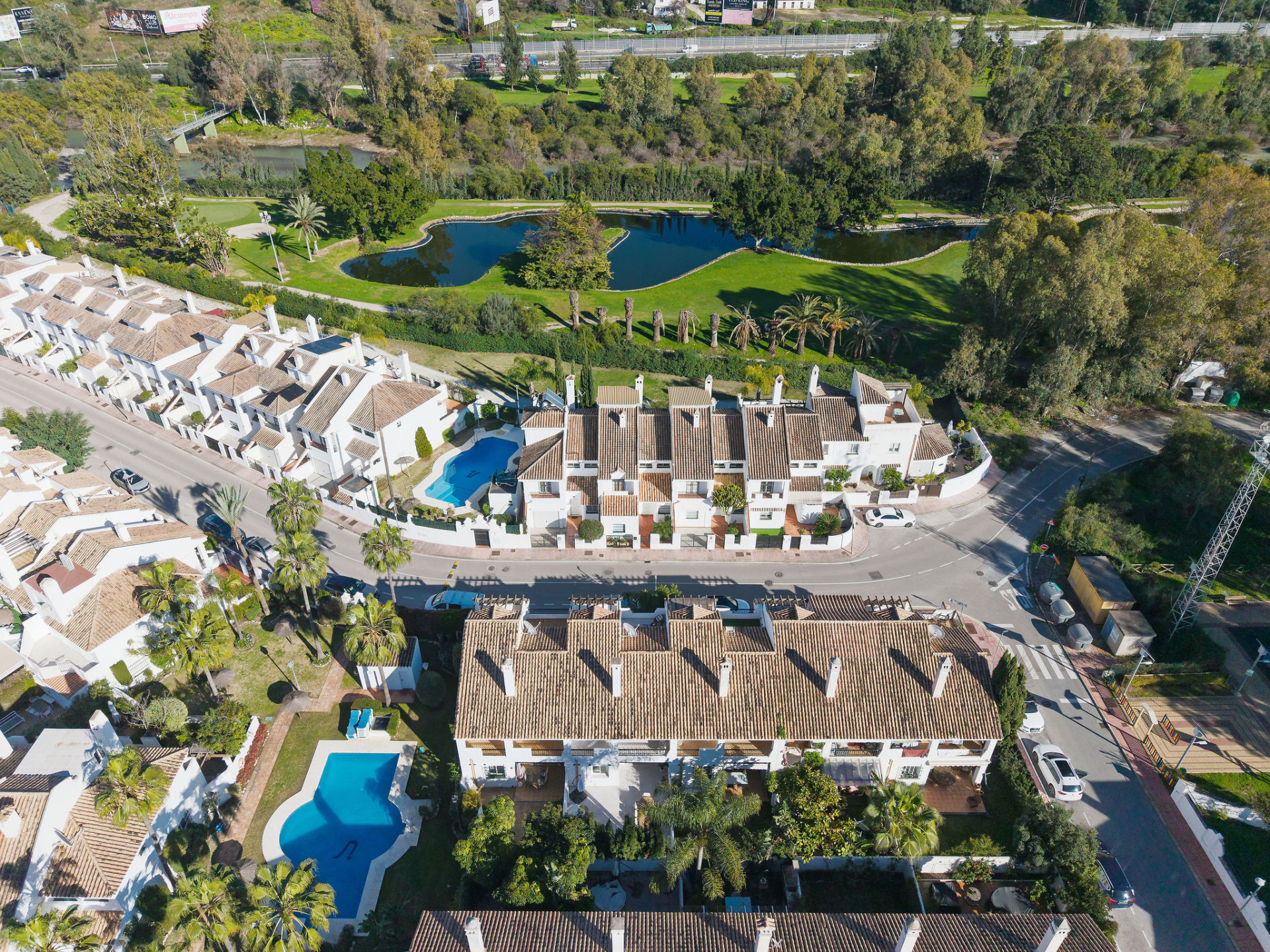 Welcome to this exceptional townhouse where contemporary luxury meets comfort and effortless lifestyle! · Photo 37