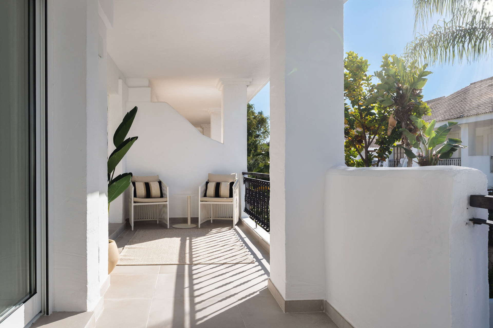 Welcome to this exceptional townhouse where contemporary luxury meets comfort and effortless lifestyle! · Photo 21