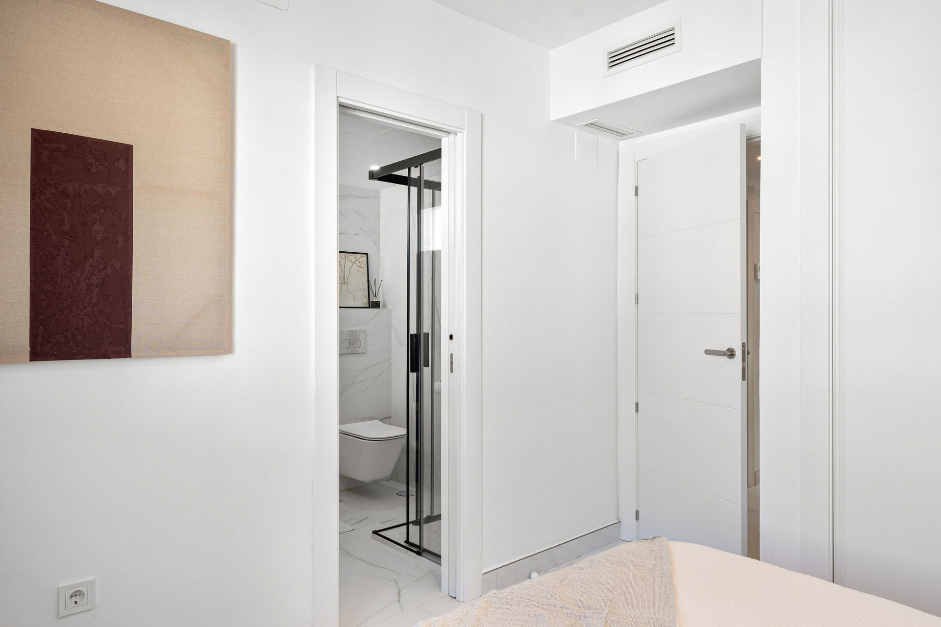 Welcome to this exceptional townhouse where contemporary luxury meets comfort and effortless lifestyle! · Photo 26