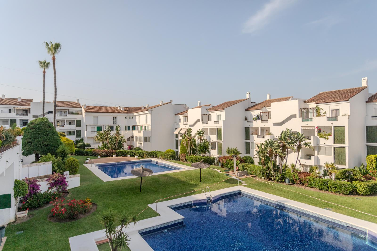 Elegant Fully Renovated Home (2025) with High-End Finishes and Spacious Terraces · Photo 33