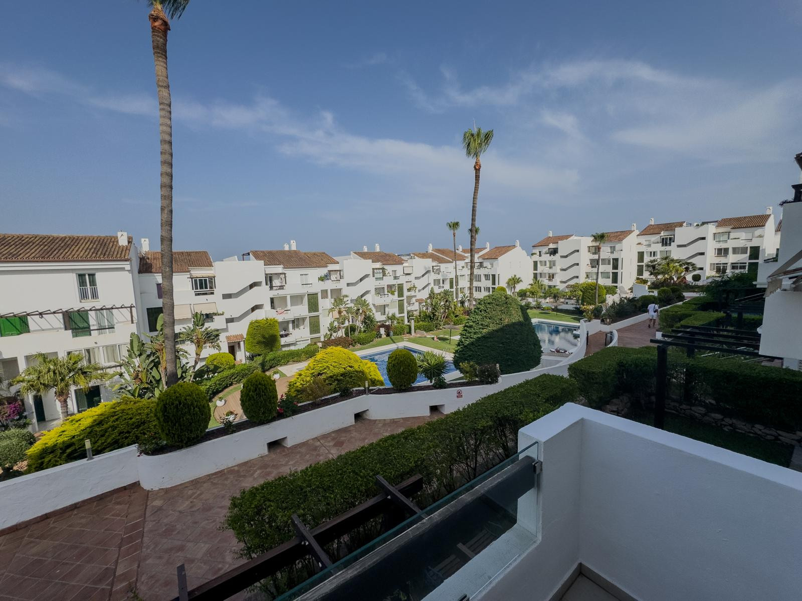 Elegant Fully Renovated Home (2025) with High-End Finishes and Spacious Terraces · Photo 19