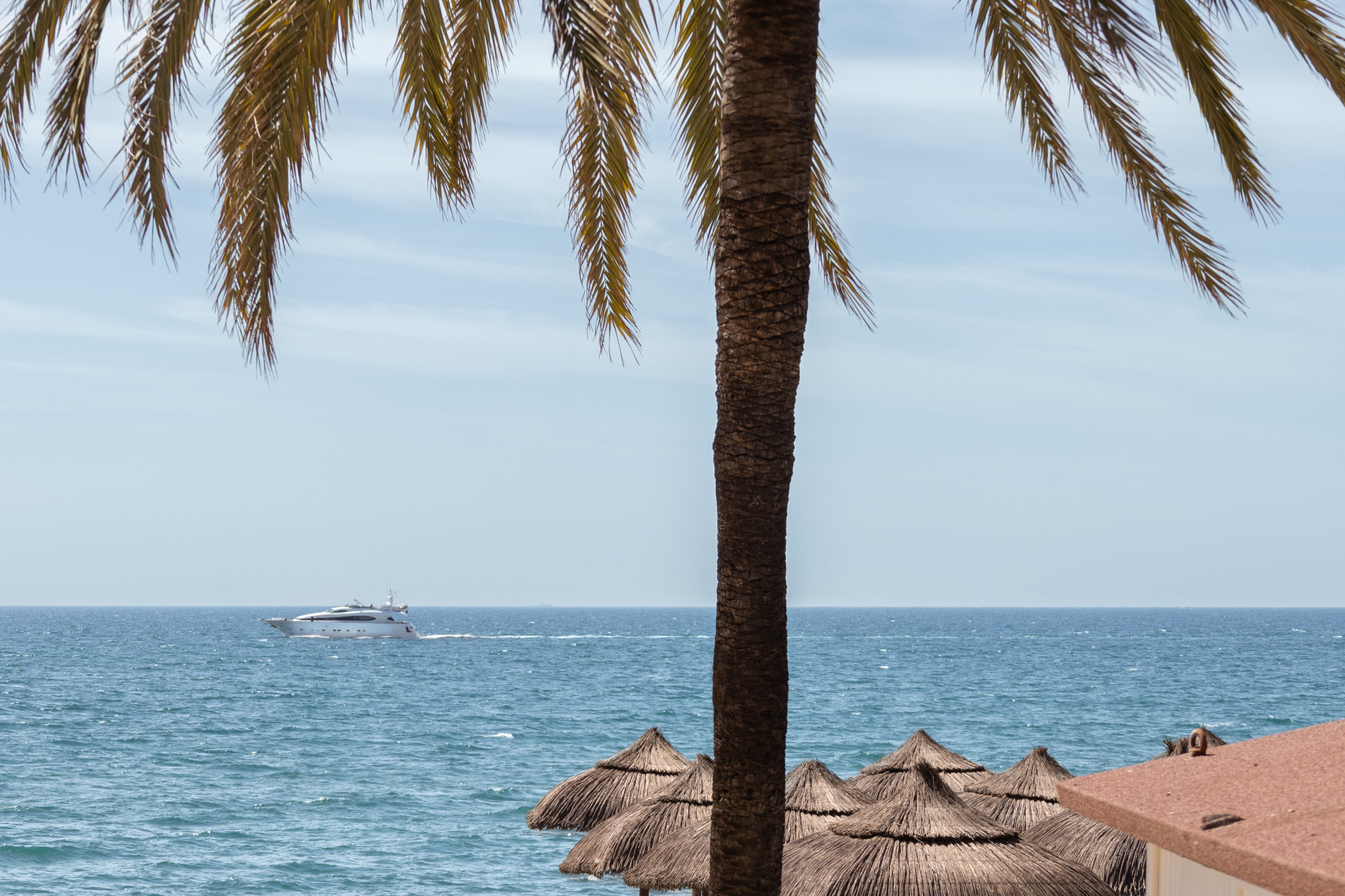 Beachfront apartment in the heart of Marbella · Photo 23