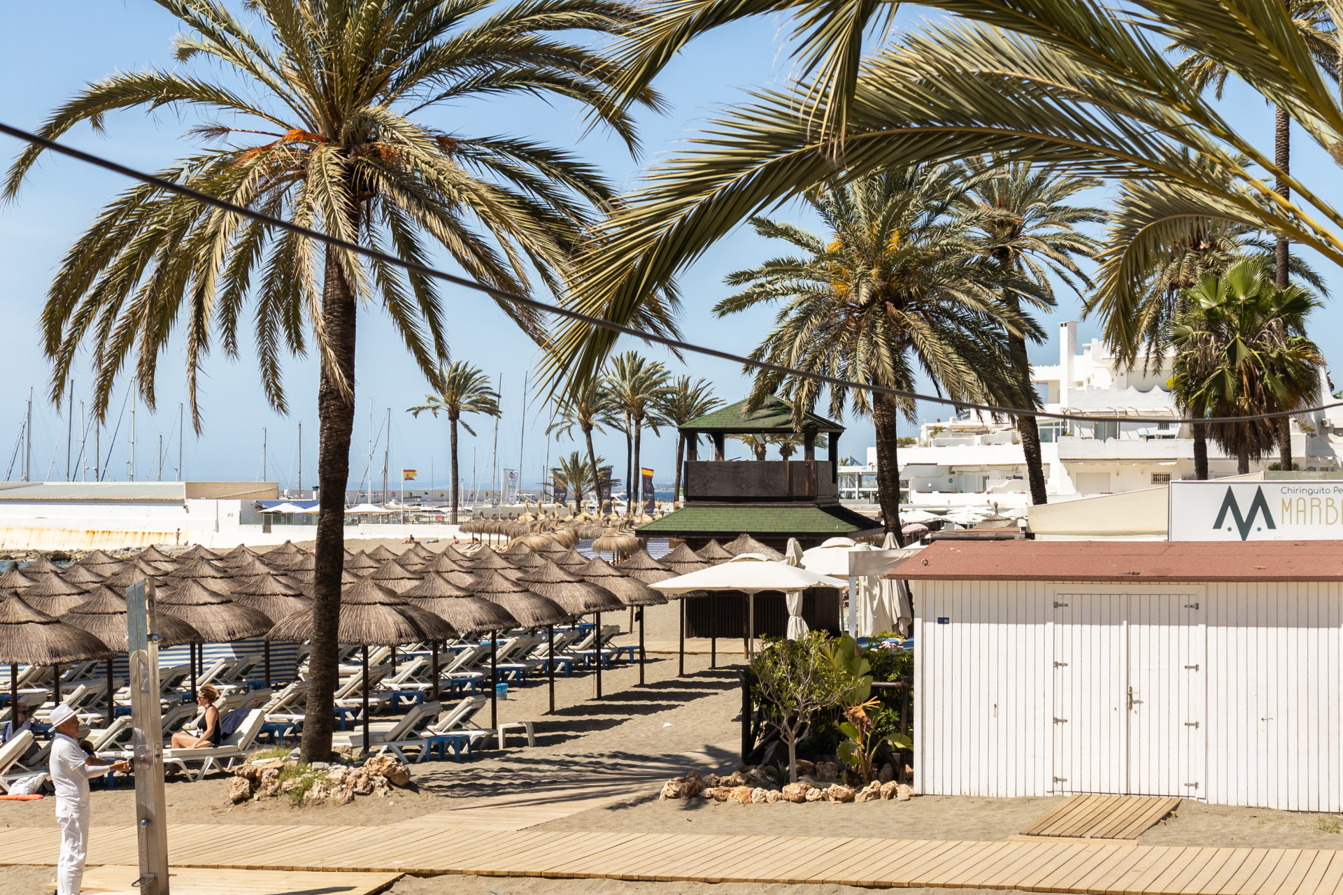 Beachfront apartment in the heart of Marbella · Photo 21