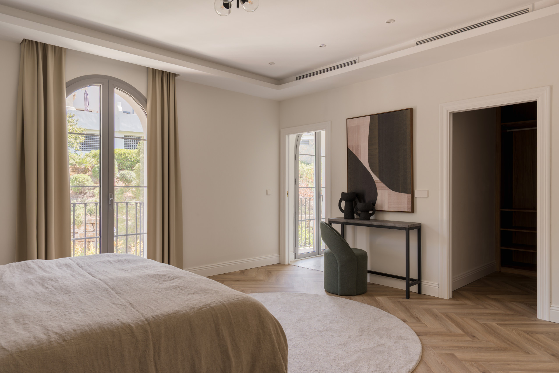 Stunning newly built family villa in Los Arqueros · Photo 32