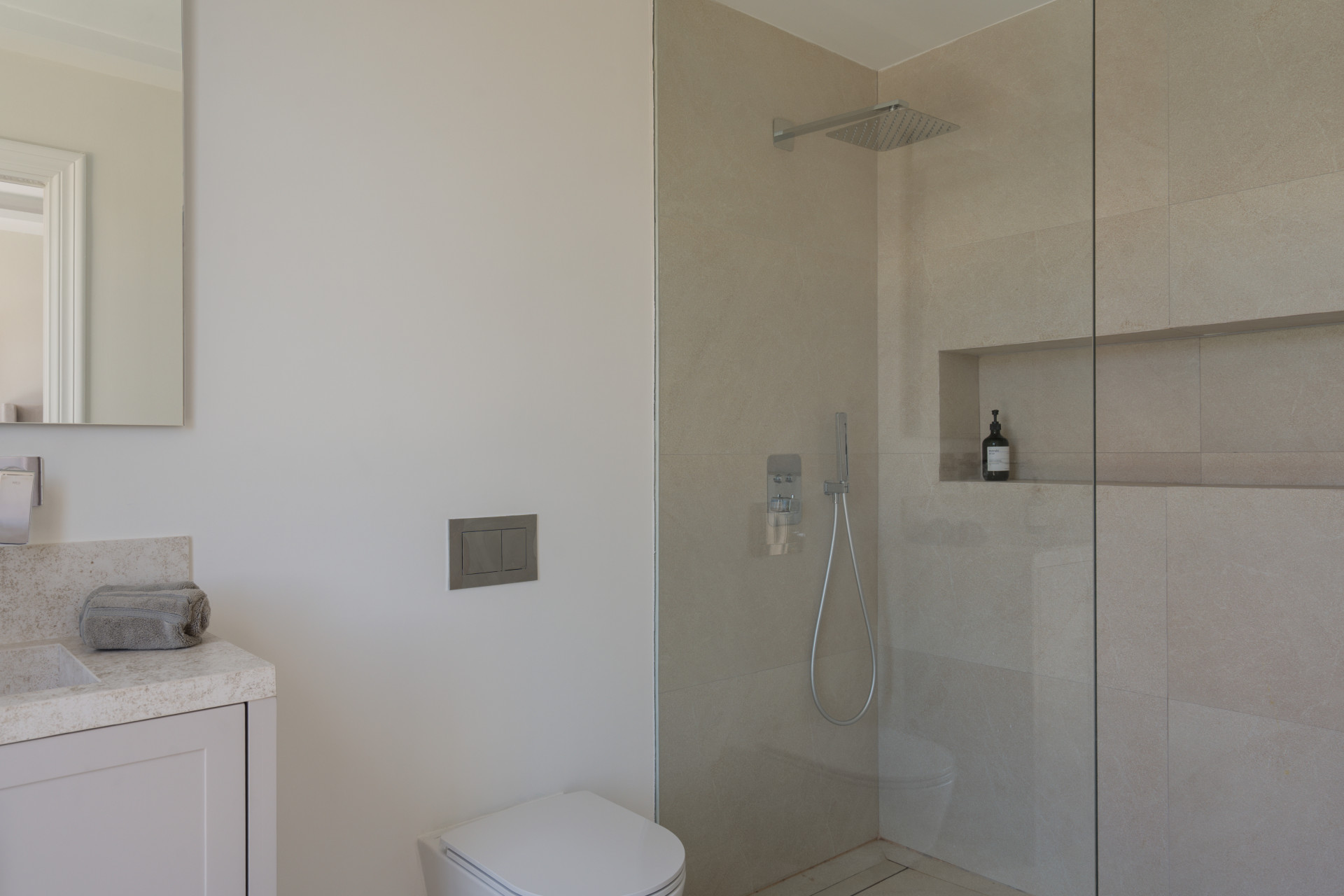 Stunning newly built family villa in Los Arqueros · Photo 30