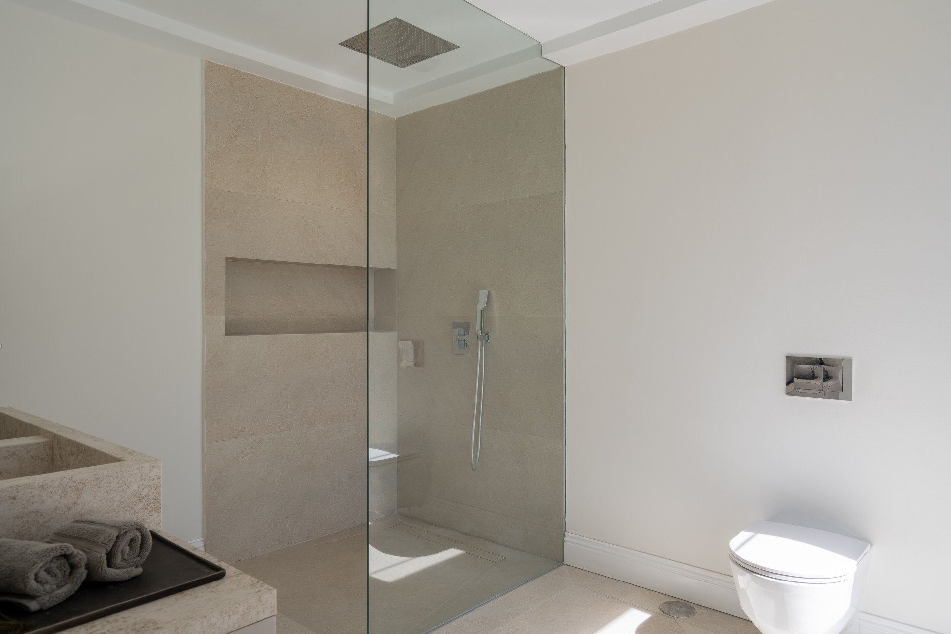 Stunning newly built family villa in Los Arqueros · Photo 27