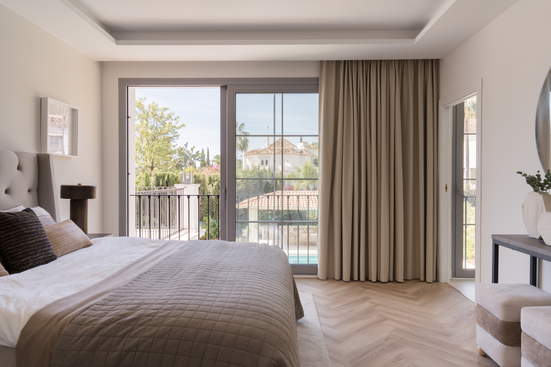 Stunning newly built family villa in Los Arqueros · Photo 29