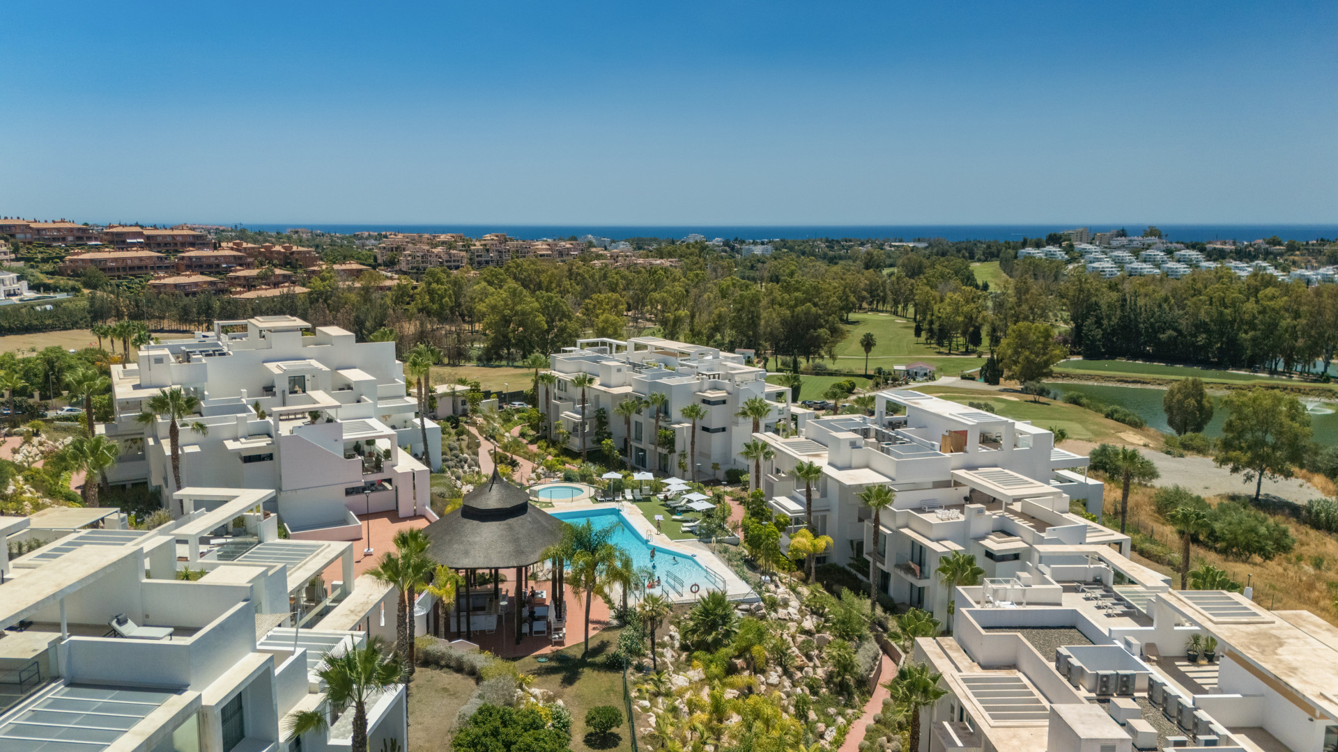 Luxury 2-Bedroom Penthouse with Panoramic Sea & Golf Views – Atalaya Hills · Photo 29