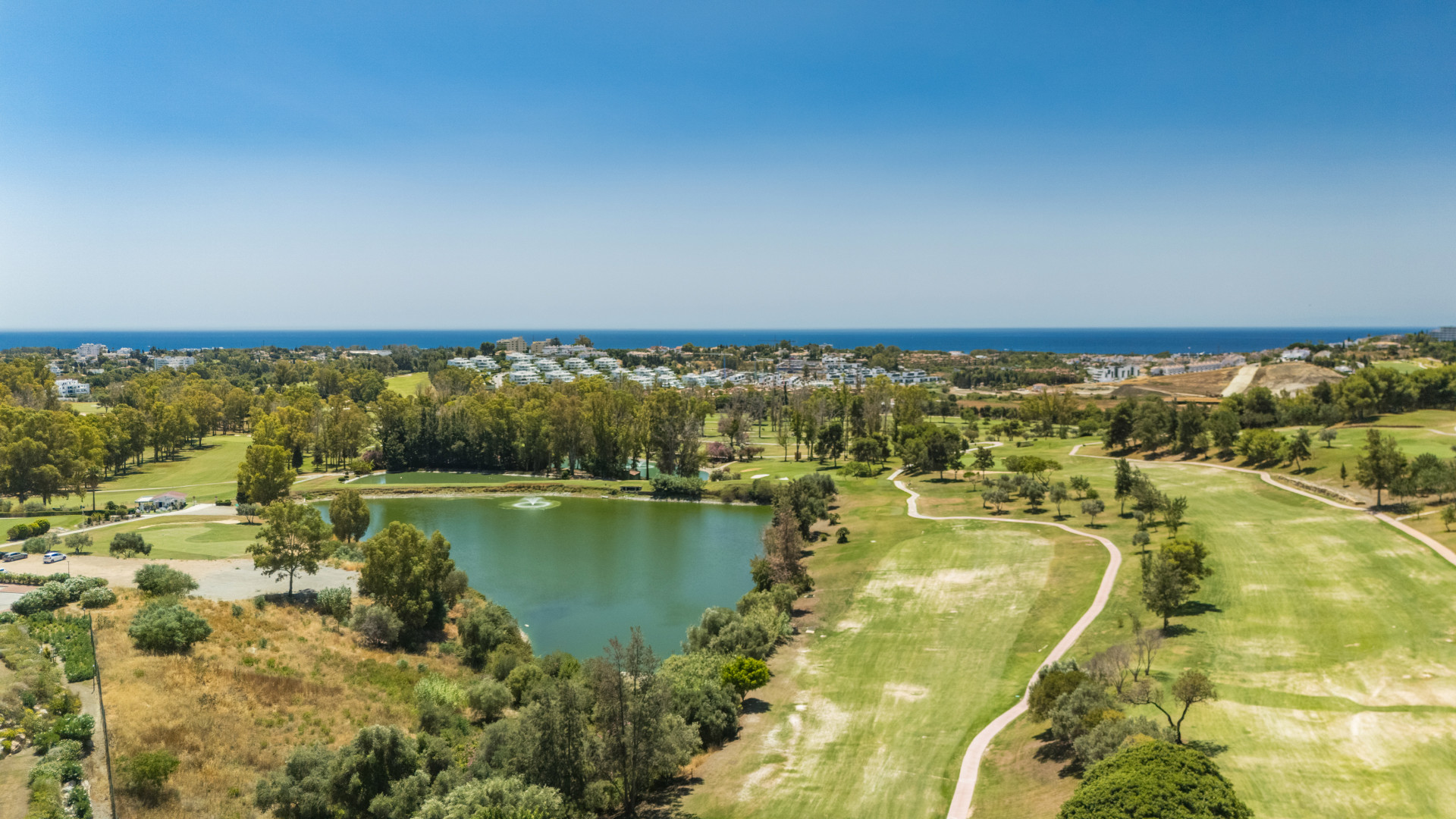 Luxury 2-Bedroom Penthouse with Panoramic Sea & Golf Views – Atalaya Hills · Photo 33