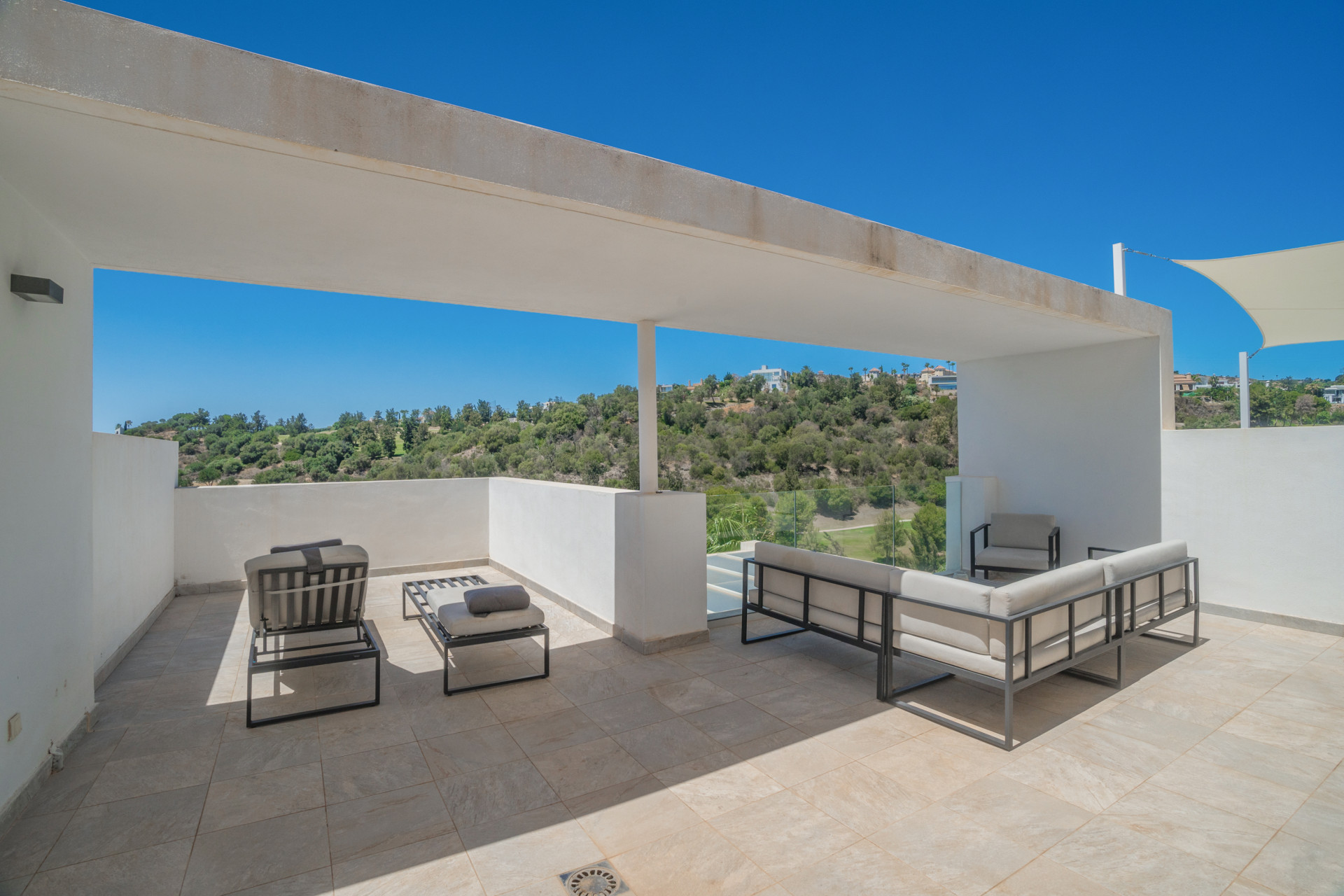 Luxury 2-Bedroom Penthouse with Panoramic Sea & Golf Views – Atalaya Hills · Photo 12