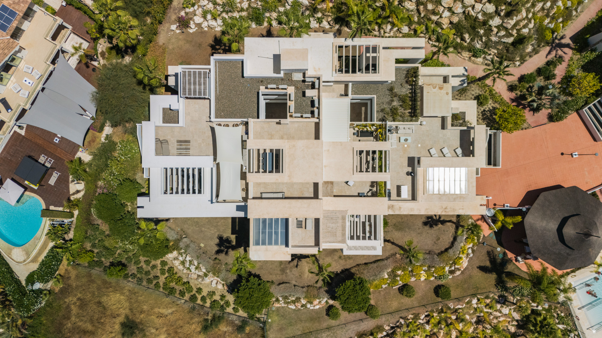 Luxury 2-Bedroom Penthouse with Panoramic Sea & Golf Views – Atalaya Hills · Photo 32