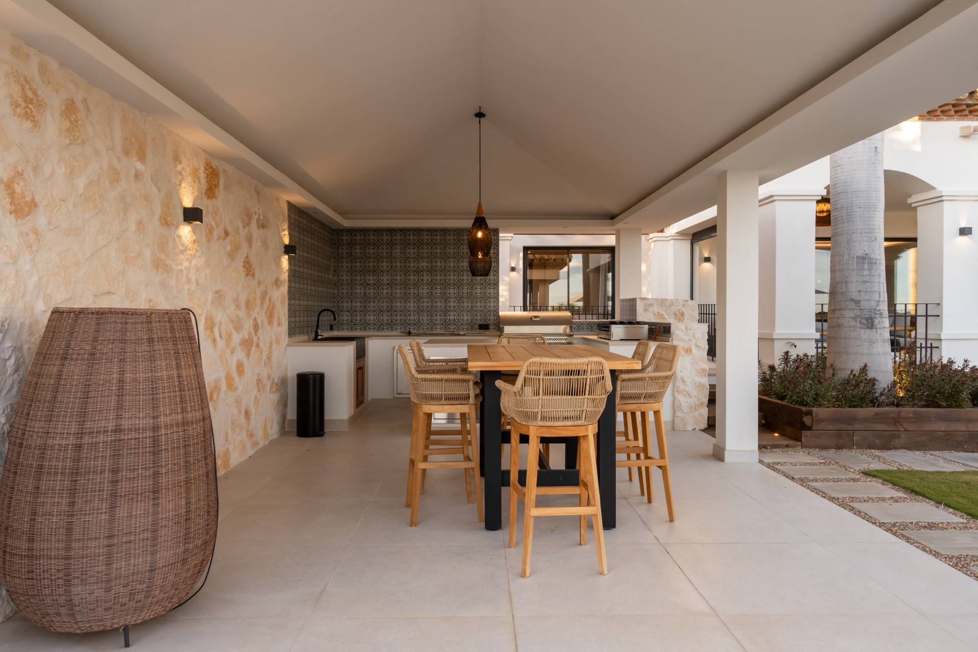 Exquisite Modern Andalusian Masterpiece with Panoramic Sea Views – Los Flamingos, Benahavís · Photo 36