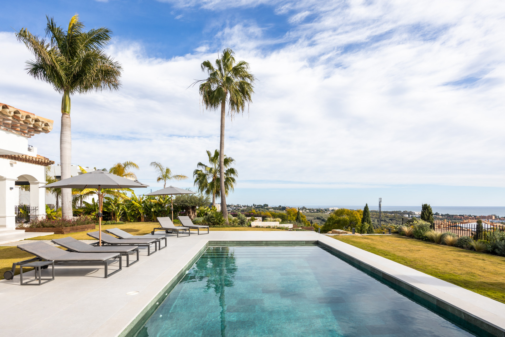 Exquisite Modern Andalusian Masterpiece with Panoramic Sea Views – Los Flamingos, Benahavís · Photo 42